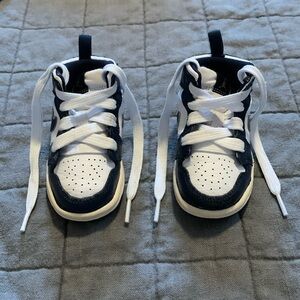 Baby & walker black and white Nike Air Jordans